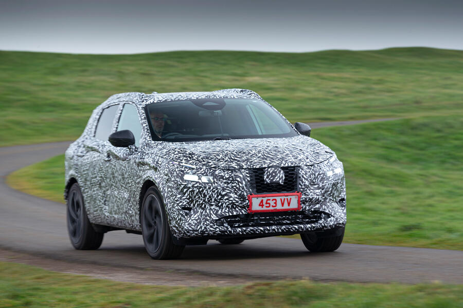 96 Nissan qashqai official prototype images tracking front