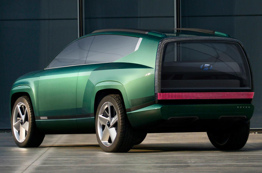 97 Hyundai ioniq 7 concept official reveal static rear 1