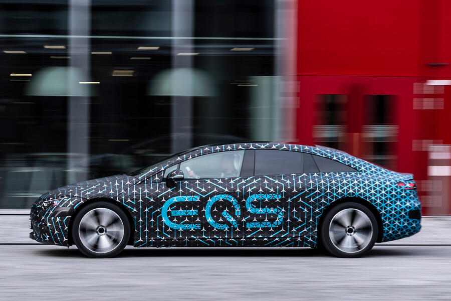 98 Mercedes benz eqs prototype ride 2021 hero side