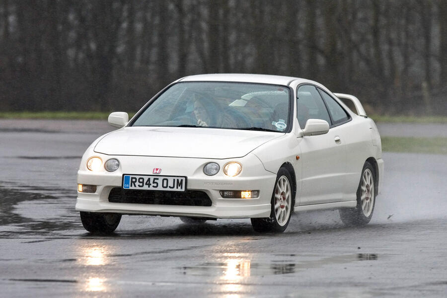 98 Tioli april 29 honda integra type r cornering