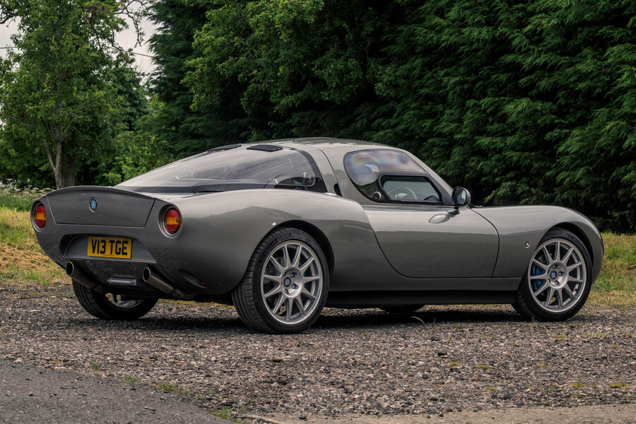 98 Wells vertige 2021 official reveal hero rear