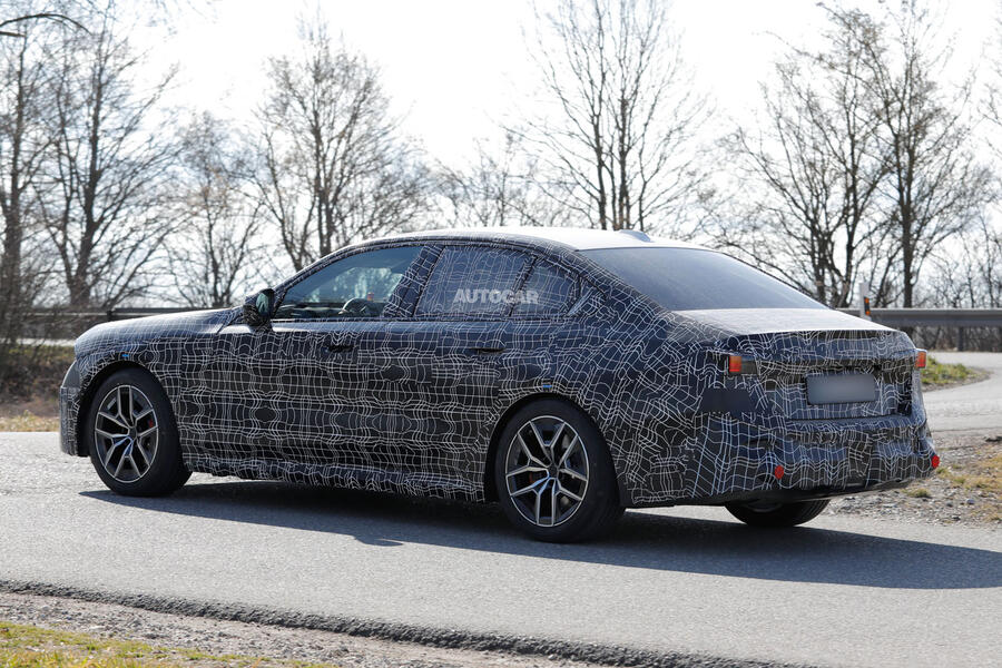 BMW 5 Series Neue Klasse update, in camo – rear quarter