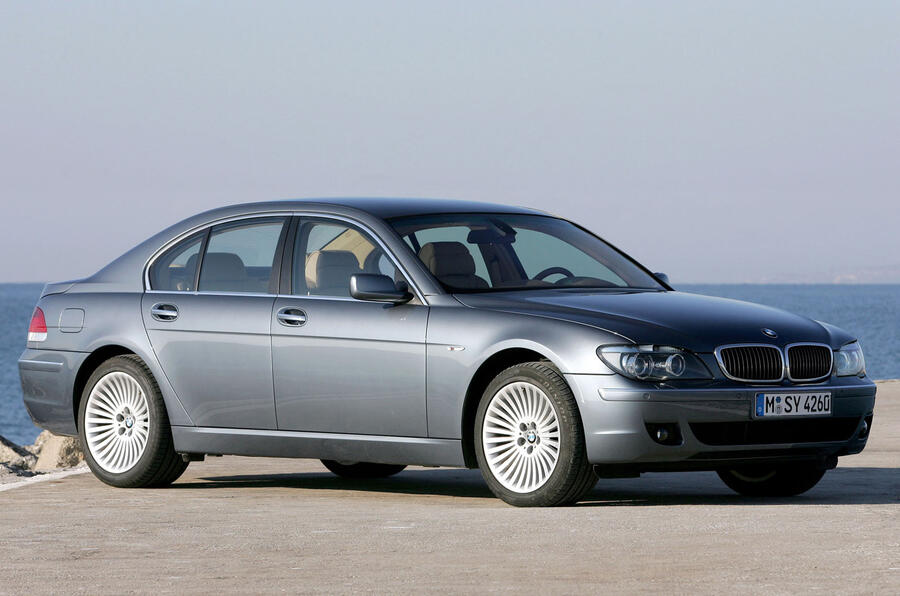 Bmw 7 series 2005 photos 22