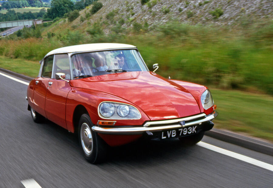 Citroen ds 1954 tracking front