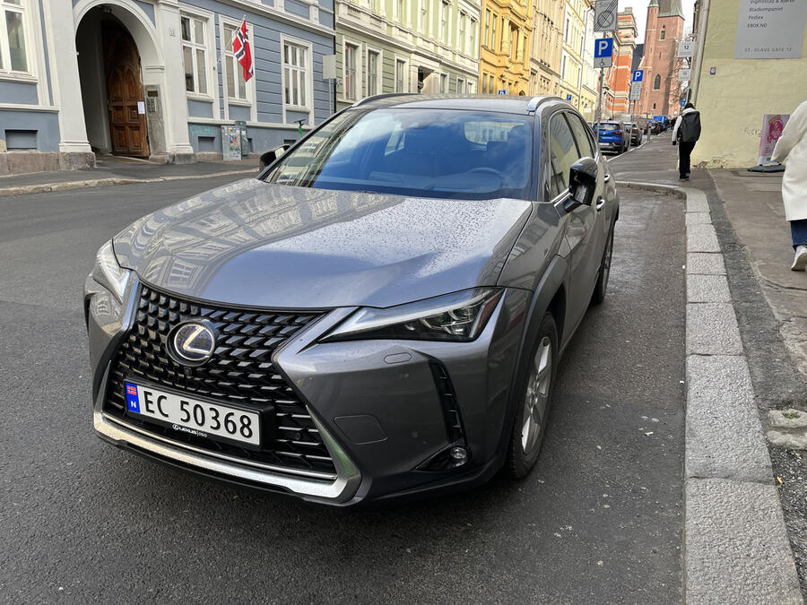 Fashid amz leexus ux300e