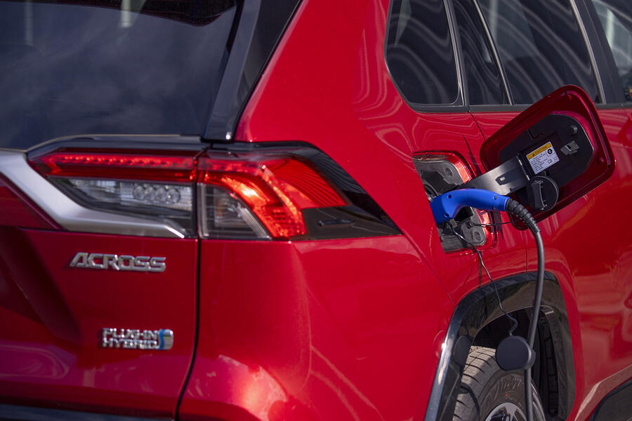 Large 5340 acrosshybrid