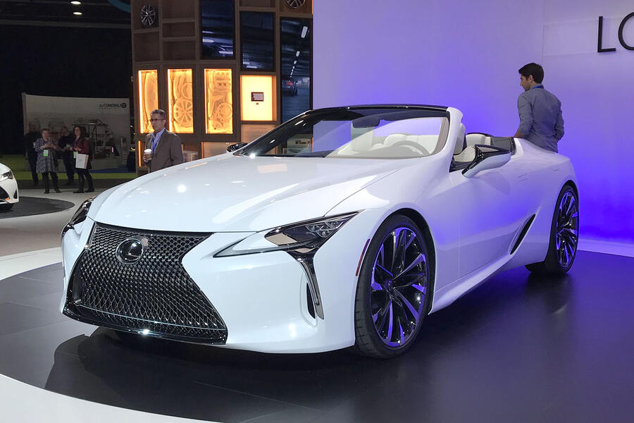 Lexus lc convertible concept stand
