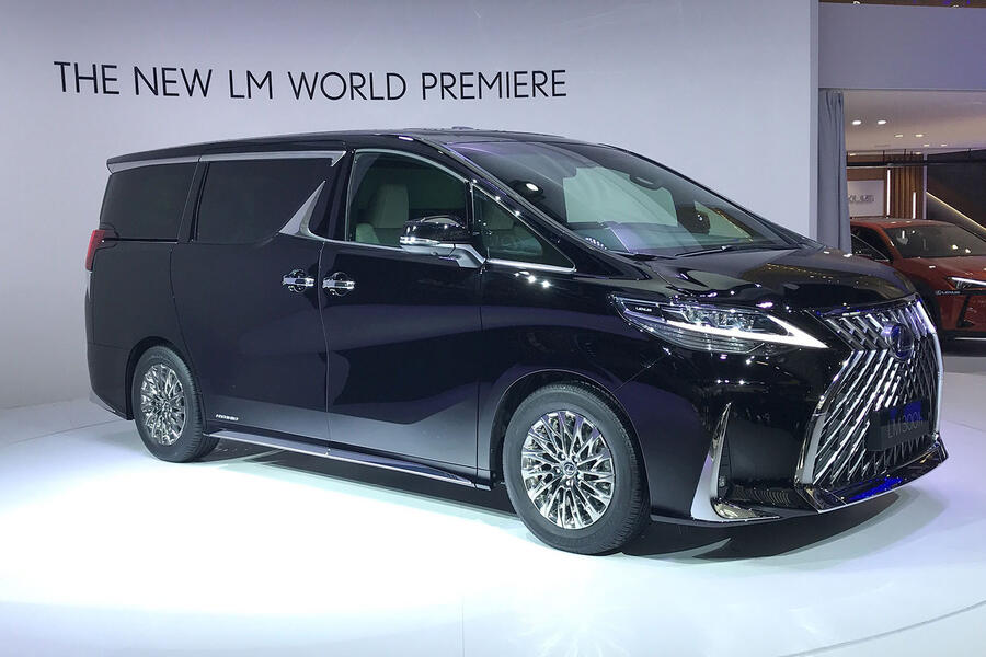 Lexus lm mpv