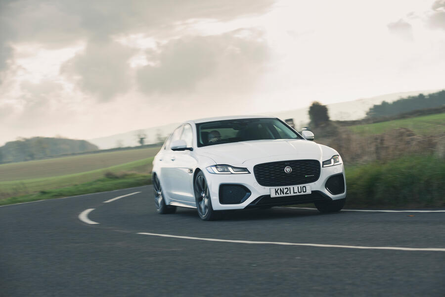 Luc c class 2021 0098