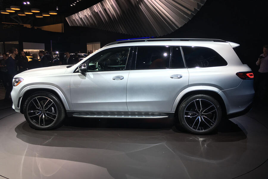 Mercedes benz gls 2019 new york motor show 5