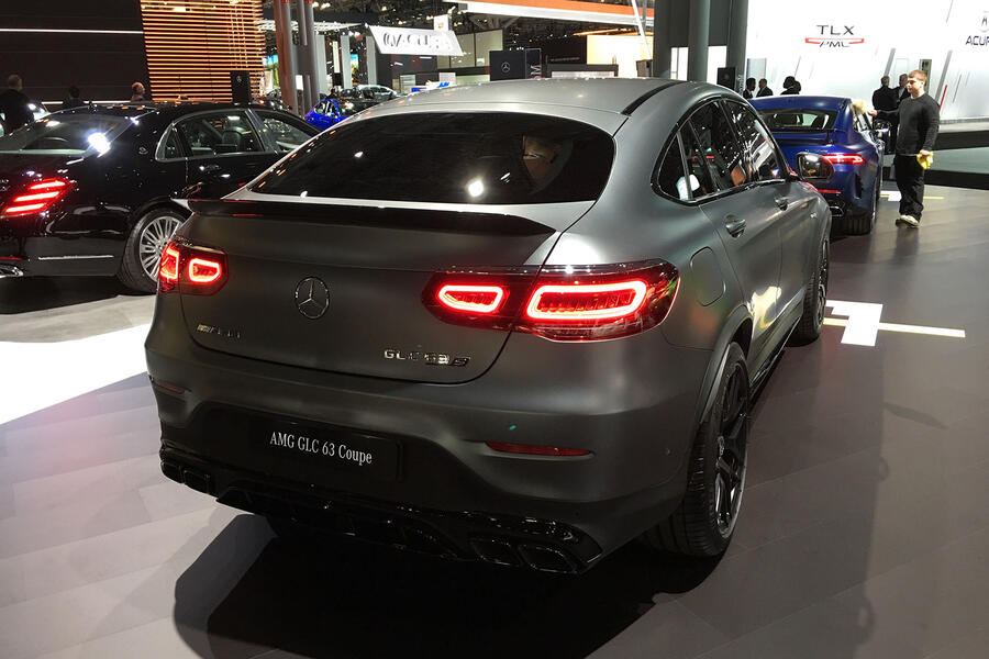 Mercedes amg glc63 4