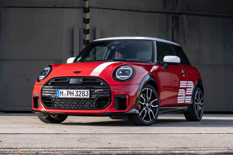Mini John Cooper Works 1965 Victory Edition