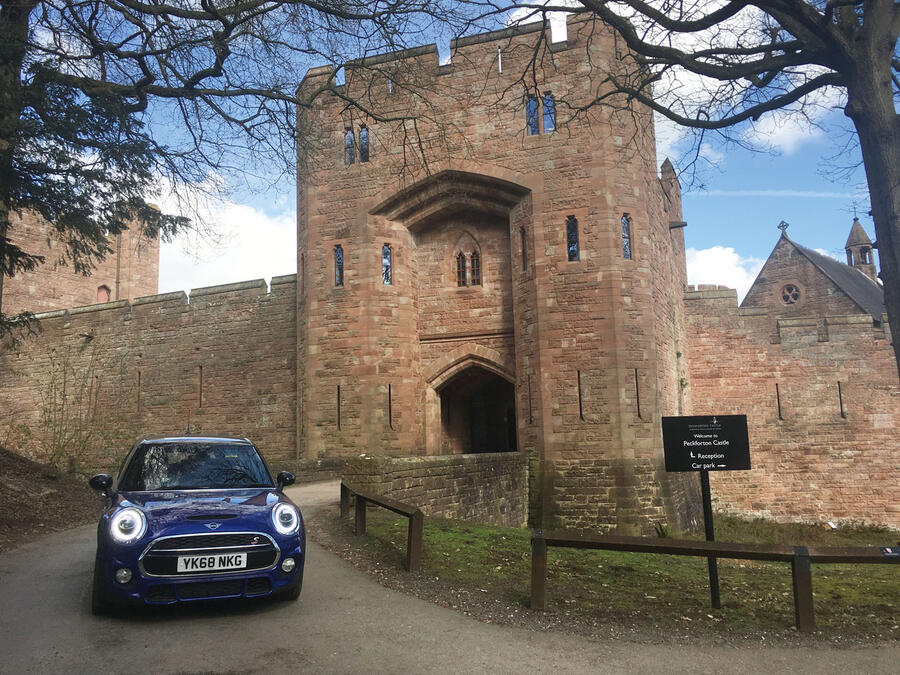 Mini 5dr hatch cooper s long termer   peckforton castl 2