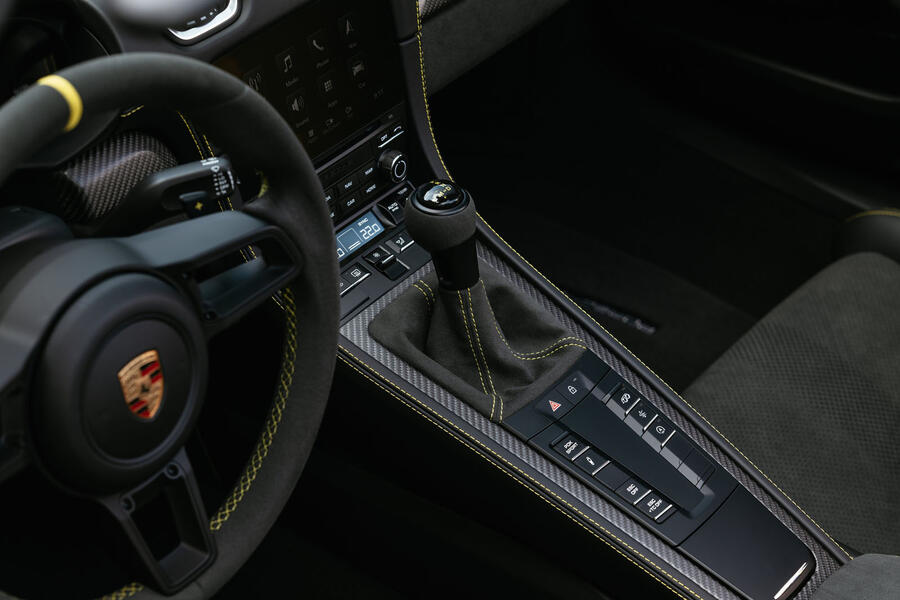 Porsche gt4 rs sypder review 09 manual 0