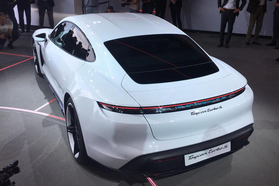 Porsche taycan official reveal 8
