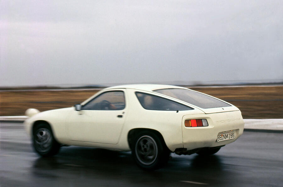 Porsche 928 i