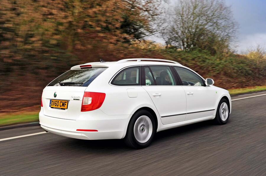 Superb estate reders q