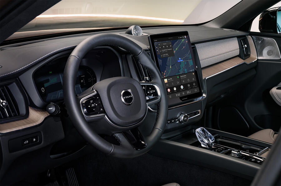Volvo XC60 interior
