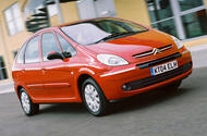 Citroen Xsara Picasso front quarter tracking