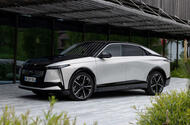 DS No8 front quarter static