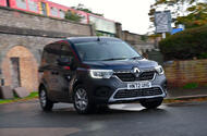 Renault Kangoo front quarter tracking