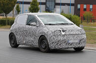 Renault Twingo camo front quarter tracking