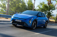 kia ev4 base line blue flame dynamic hires 003