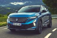 Renault Austral 2025–front cornering dynamic Renault Austral 2025–front cornering dynamic