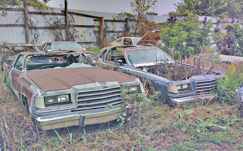 On a damp autumn morning recently we had the rare opportunity to explore Mo-Par City in Oregon, Illinois. 