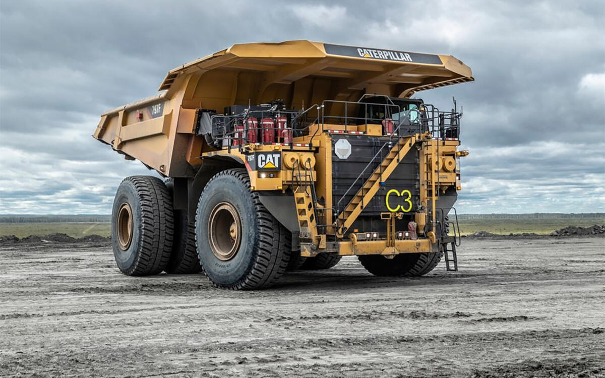 Saying that engines come in different sizes is like saying it’s a long walk from Canada to Chile.  Saying that engines come in different sizes is like saying it’s a long walk from Canada to Chile.