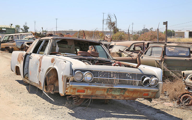 Turner’s Auto Wrecking in Fresno, California, was an amazing yard, and we were welcome to explore the 70-acre site, with its 10,000-plus cars, unattended. 