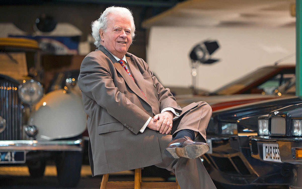 When Rodger Dudding bought an almost-new Jensen FF back in 1968, little did he know that half a century later he would still own it. When Rodger Dudding bought an almost-new Jensen FF back in 1968, little did he know that half a century later he would still own it.