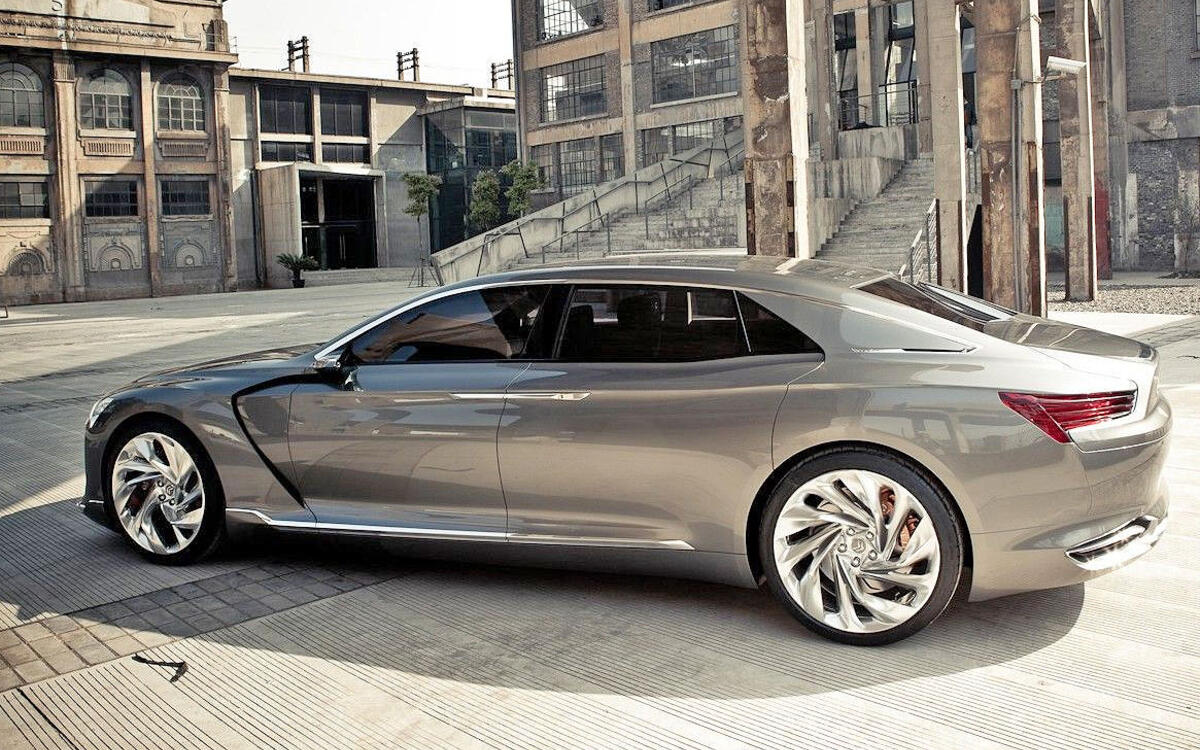 Concept cars are a way for car manufacturers to flex the muscles of their imaginations.  Concept cars are a way for car manufacturers to flex the muscles of their imaginations.