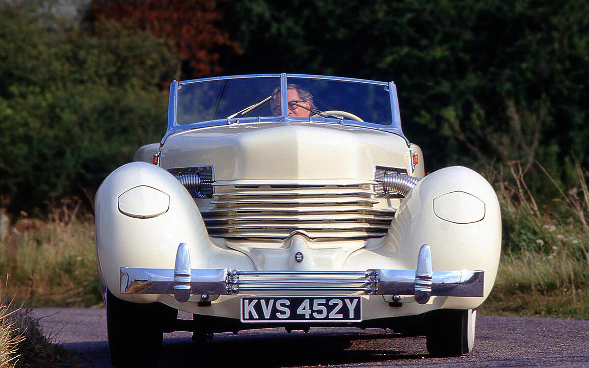 Cord 810 (1935)