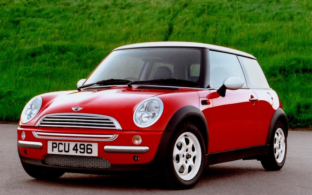 You can add a touch of retro glamour to your daily drive thanks to a wide selection of cars that employ retro styling. You can add a touch of retro glamour to your daily drive thanks to a wide selection of cars that employ retro styling.