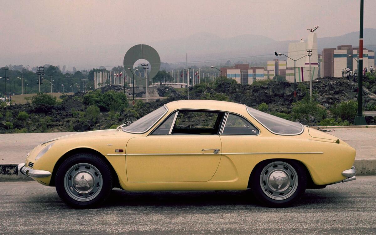 Alpine A110