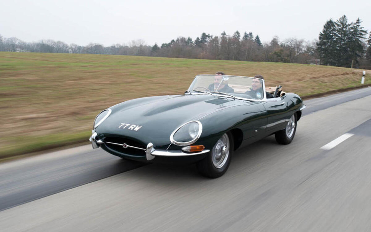 Jaguar E-type (33,992 sold in total)