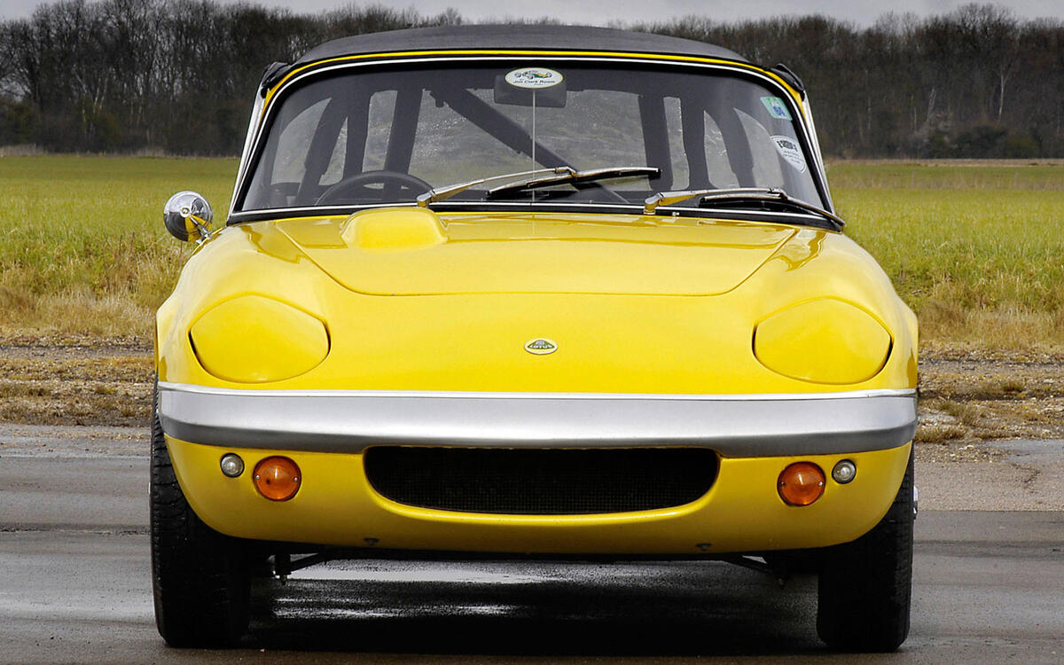 Lotus Elan (1962) Lotus Elan (1962)