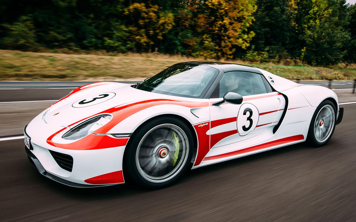 17: Porsche 918 Spyder – 522bhp/tonne 17: Porsche 918 Spyder – 522bhp/tonne