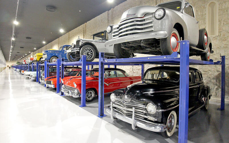 Wall to wall cars