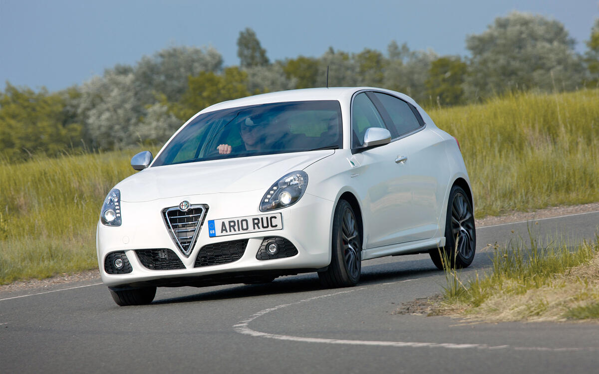 Alfa Romeo Giulietta Cloverleaf (from £4700) Alfa Romeo Giulietta Cloverleaf (from £4700)