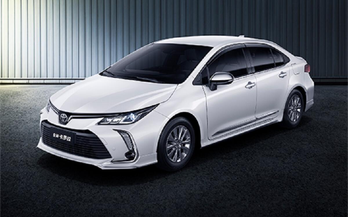 2: China, Toyota Corolla – 573,357