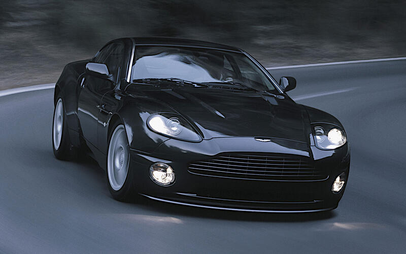 Aston Martin V12 Vanquish Aston Martin V12 Vanquish