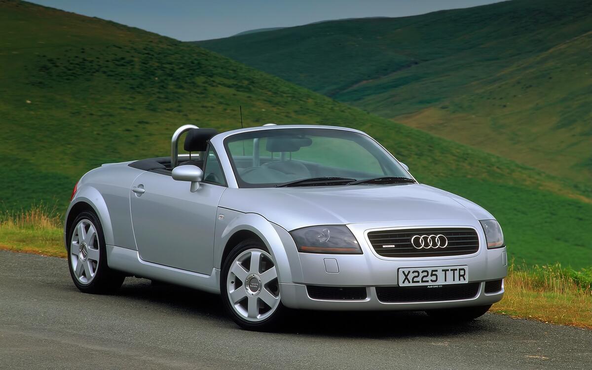 Audi TT Roadster (110,319)  Audi TT Roadster (110,319)