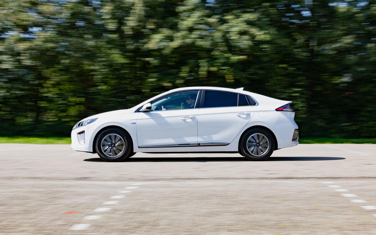 Hyundai Ioniq Hyundai Ioniq
