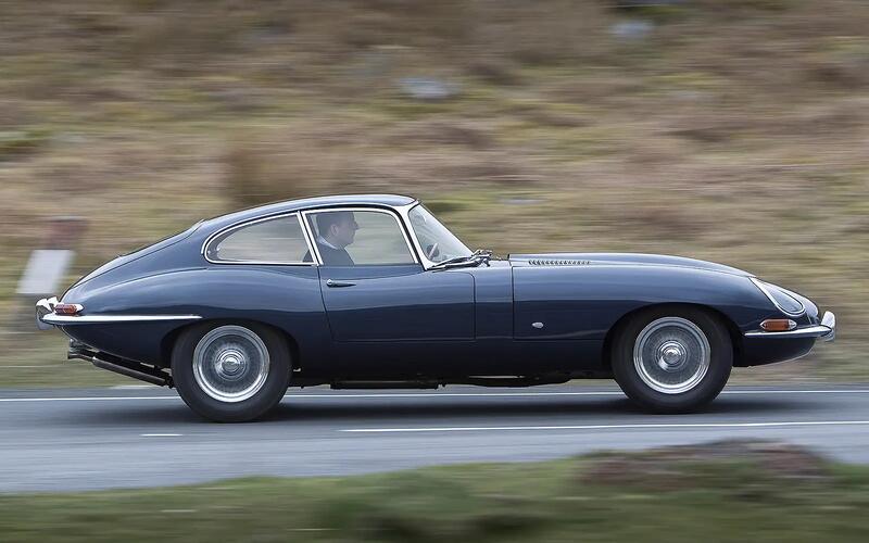 Jaguar E-type (1961)