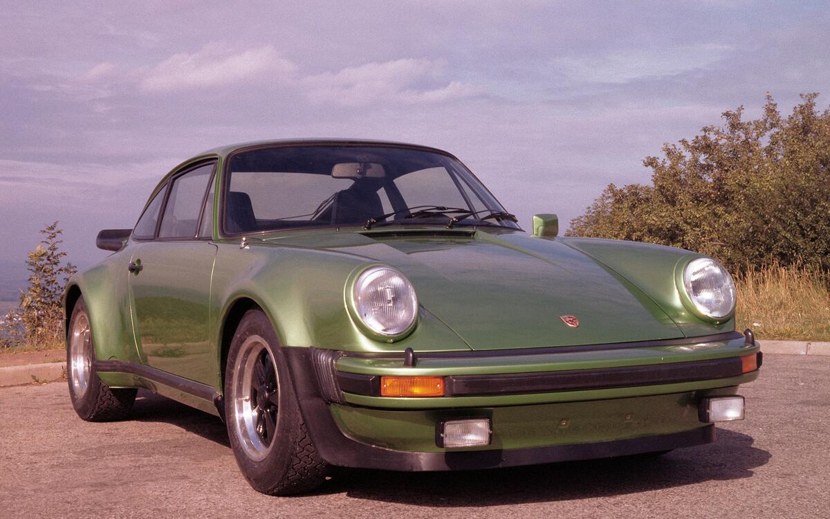 Porsche 911 Turbo (1975) Porsche 911 Turbo (1975)