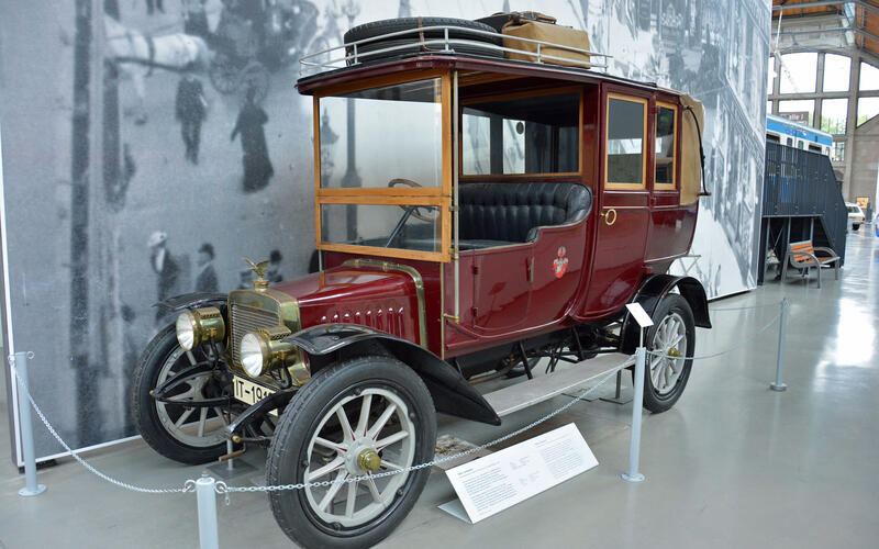Adler Landaulet (1911)