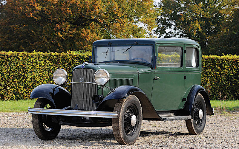 Ford Model 18 (1932)