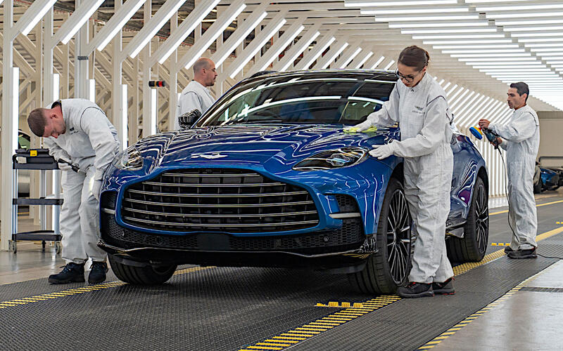 Aston Martin DBX